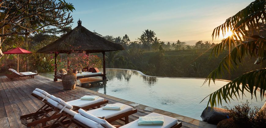 Secluded 4-Bedroom Villa with Breathtaking Jungle Views