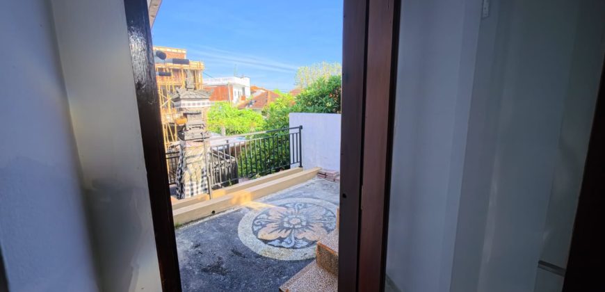2-Story House for Sale in Sekar Tunjung, Gatsu Timur, Denpasar timur