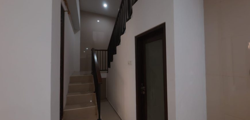 2-Story House for Sale in Sekar Tunjung, Gatsu Timur, Denpasar timur