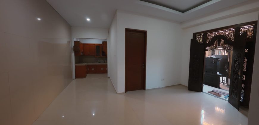 2-Story House for Sale in Sekar Tunjung, Gatsu Timur, Denpasar timur