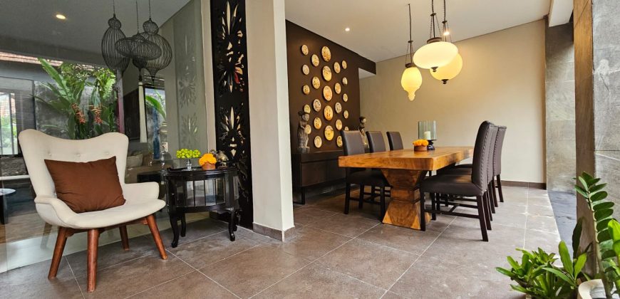 For Sale Villa in Renon